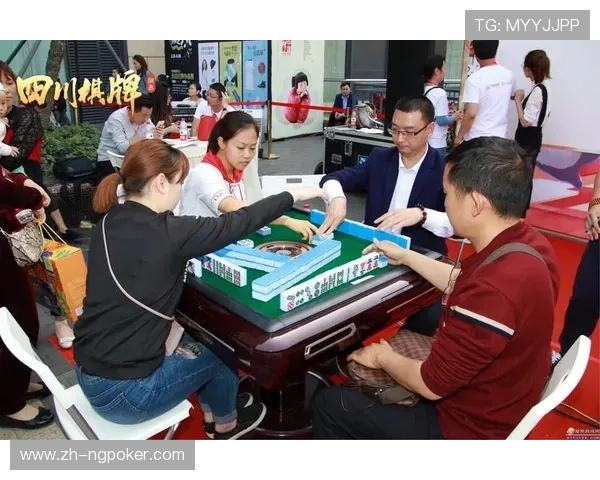九游棋牌大厅手机版每日赛事活动丰富，参与赢取丰厚奖励，提升您的棋牌竞技水平